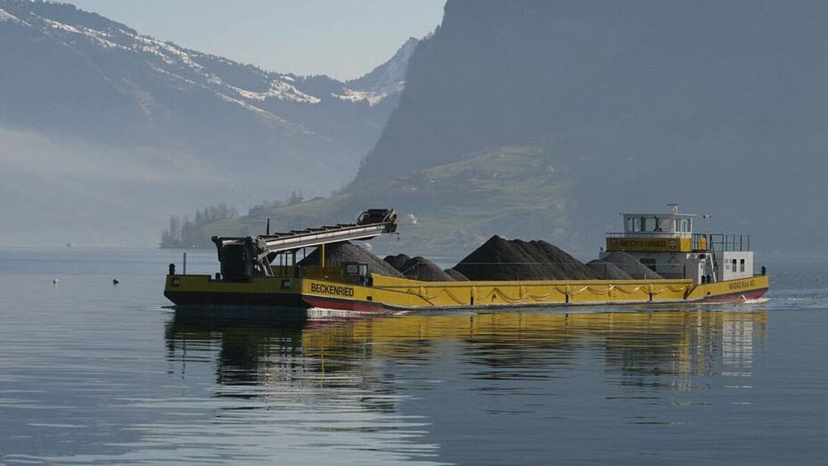 Shiptec_Schiffbau_Arbeitsschiff